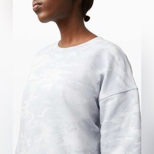 Lululemon Perfectly Oversized Crew
Incognito Camo Alpine White Multi